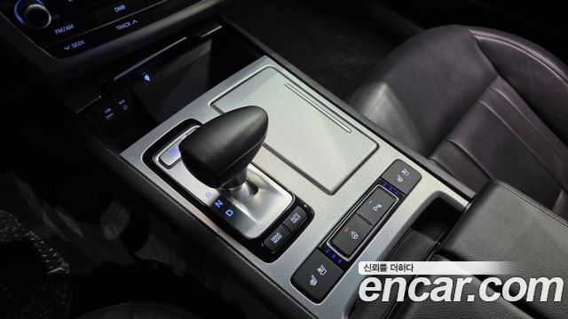 Genesis G80 2017 — photo 9