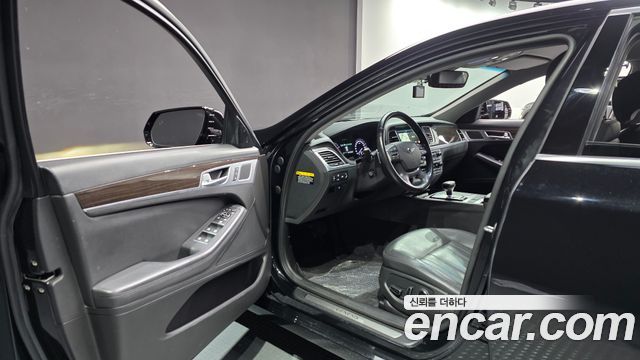 Genesis G80 2017 — photo 10