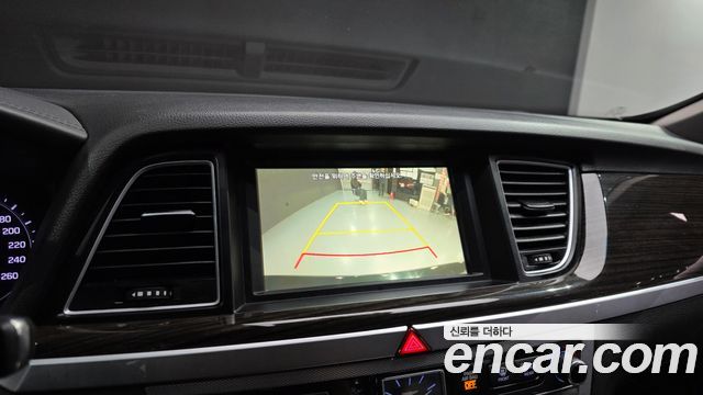Genesis G80 2017 — photo 15