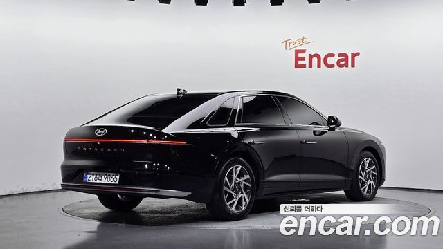 Hyundai Grandeur 2023 — photo 2