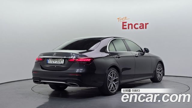 Mercedes-Benz E-Class 2021 — photo 2