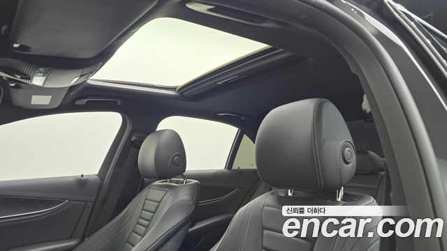 Mercedes-Benz E-Class 2021 — photo 22