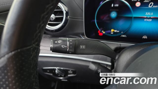 Mercedes-Benz E-Class 2021 — photo 28