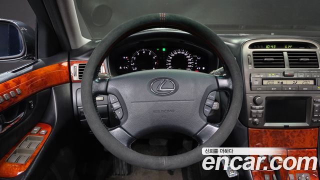 Lexus LS 2004 — photo 12