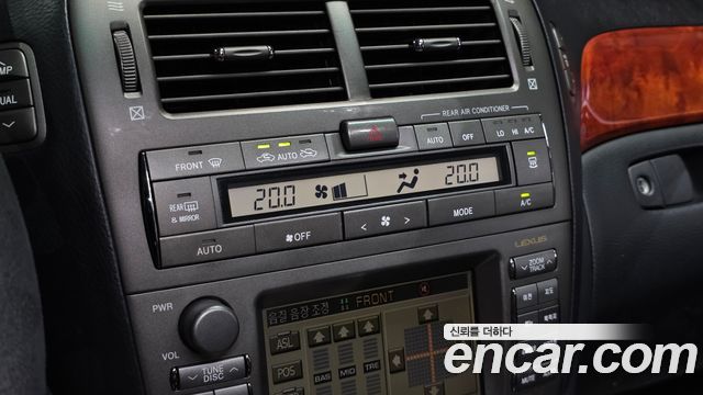 Lexus LS 2004 — photo 14
