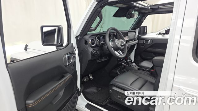 Jeep Wrangler 2026 — photo 13