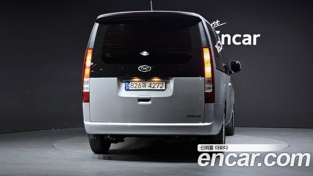 Hyundai Staria 2022 — photo 4