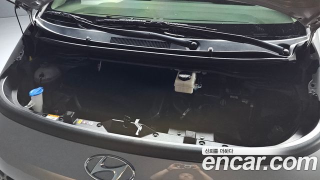 Hyundai Staria 2022 — photo 6