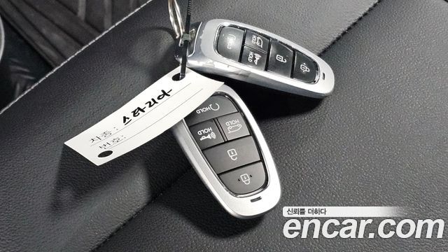 Hyundai Staria 2022 — photo 21