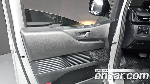 Hyundai Staria 2022 — photo 14