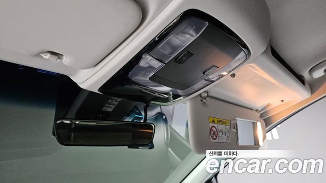 Hyundai Staria 2022 — photo 27