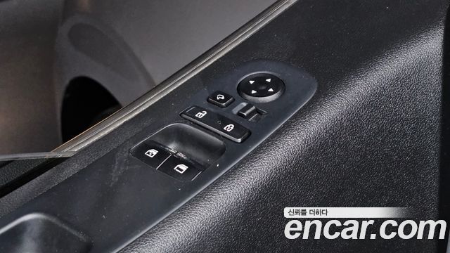 Hyundai Staria 2022 — photo 28