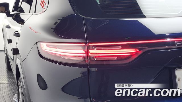 Porsche Cayenne 2020 — photo 9