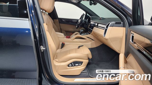 Porsche Cayenne 2020 — photo 16