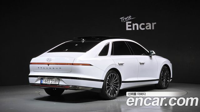 Hyundai Grandeur 2023 — photo 2