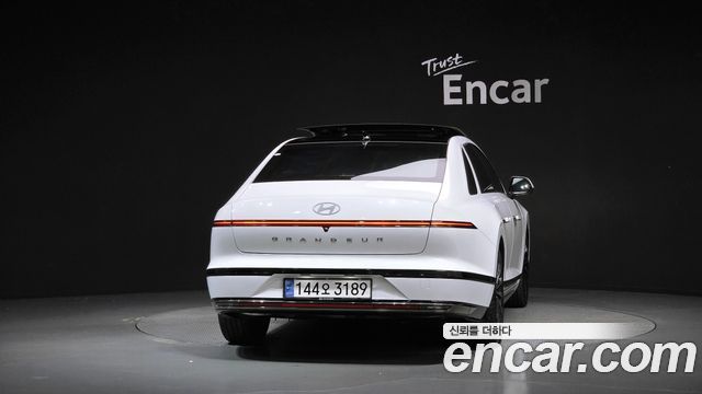 Hyundai Grandeur 2023 — photo 4