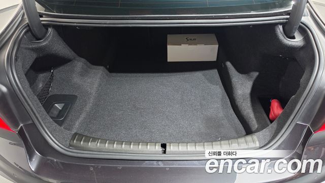 BMW 5-Series 2019 — photo 24