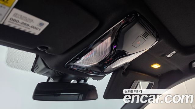 BMW 5-Series 2019 — photo 26