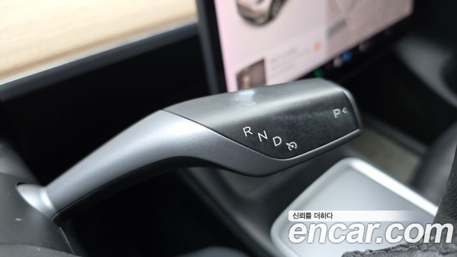 Tesla Model Y 2021 — photo 12