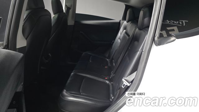 Tesla Model Y 2021 — photo 16