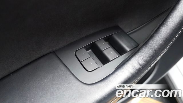 Tesla Model Y 2021 — photo 27