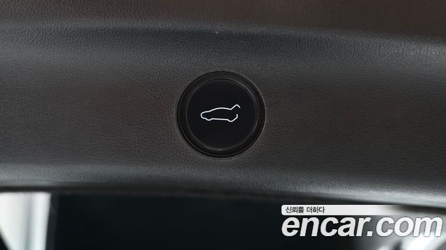 Tesla Model Y 2021 — photo 31