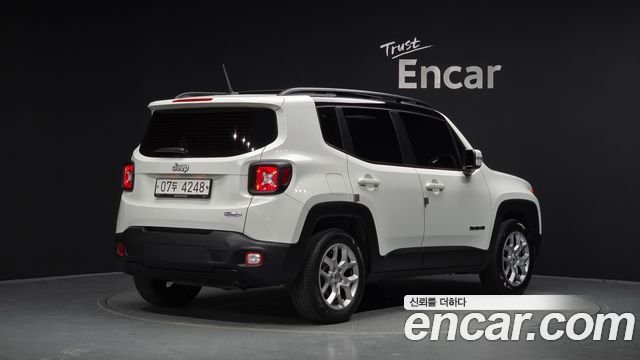 Jeep Renegade 2017 — photo 2