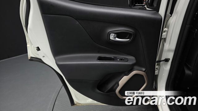 Jeep Renegade 2017 — photo 15