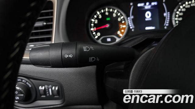 Jeep Renegade 2017 — photo 27