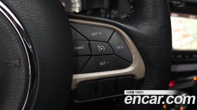 Jeep Renegade 2017 — photo 28