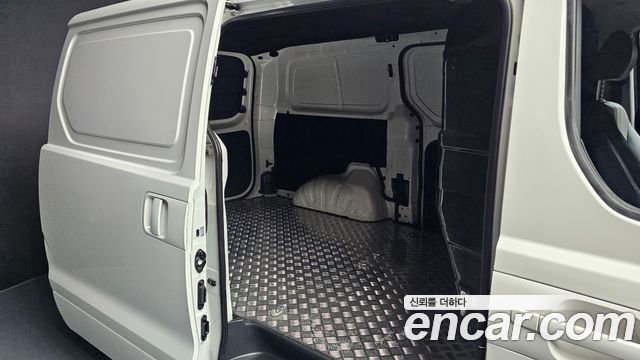 Hyundai Starex 2021 — photo 11