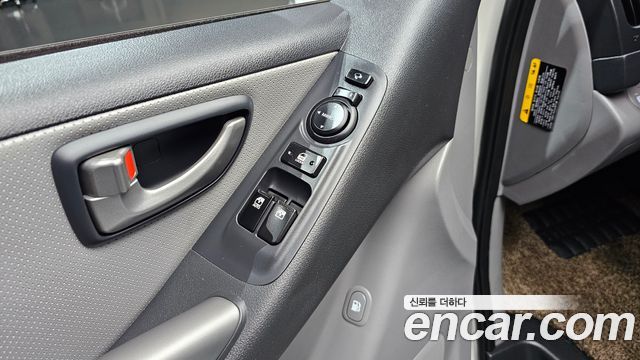 Hyundai Starex 2021 — photo 16