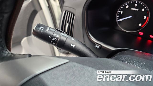 Hyundai Starex 2021 — photo 18