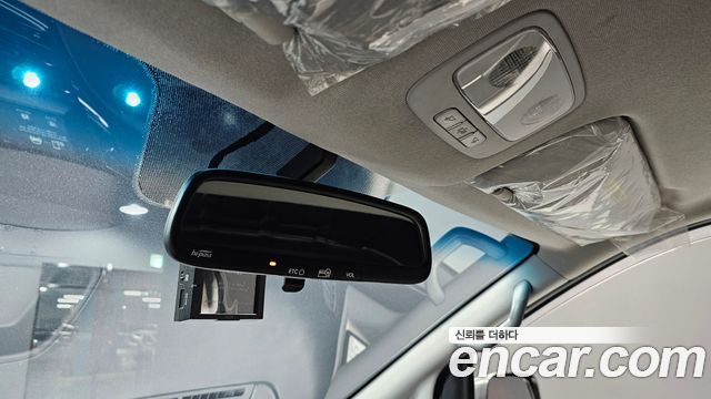 Hyundai Starex 2021 — photo 19