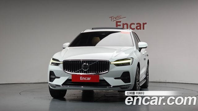 Volvo XC60 2023 — photo 3