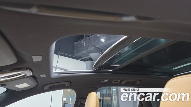 Volvo XC60 2023 — photo 25