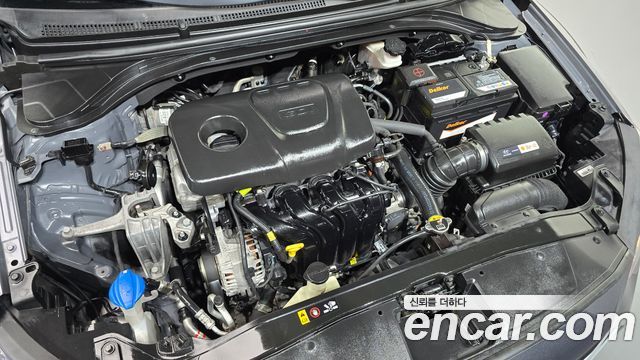 Hyundai AVANTE 2018 — photo 6