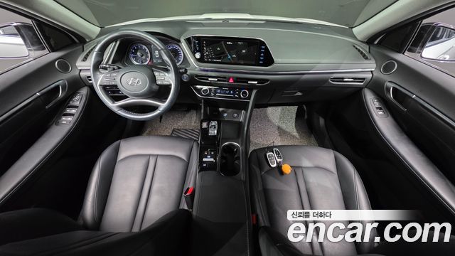 Hyundai Sonata 2022 — photo 10