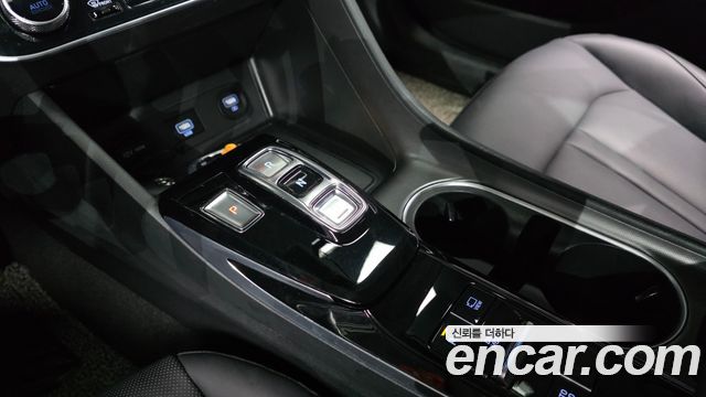 Hyundai Sonata 2022 — photo 12