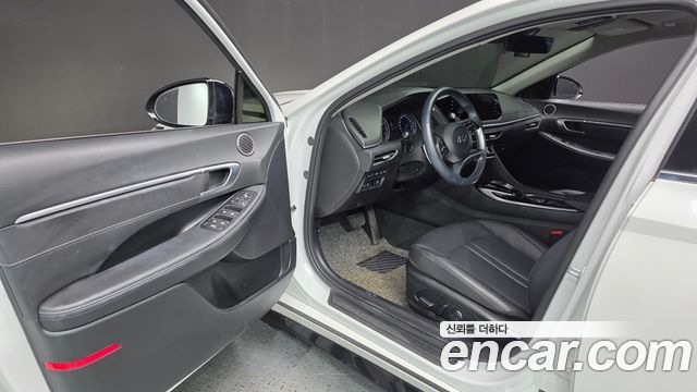 Hyundai Sonata 2022 — photo 13