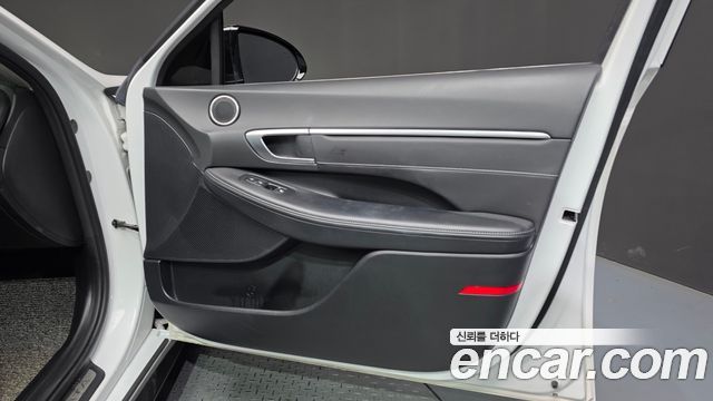 Hyundai Sonata 2022 — photo 14