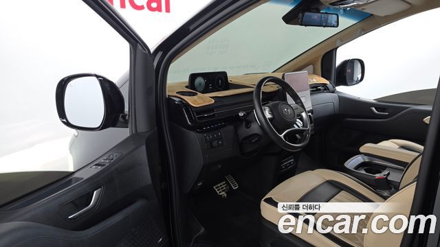 Hyundai Staria 2022 — photo 13