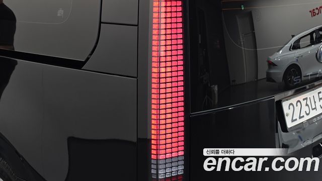Hyundai Staria 2022 — photo 9