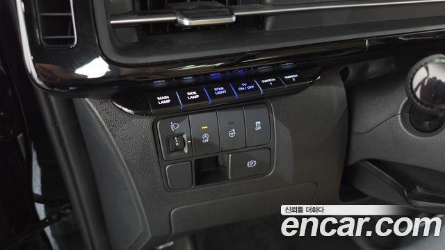 Hyundai Staria 2022 — photo 28