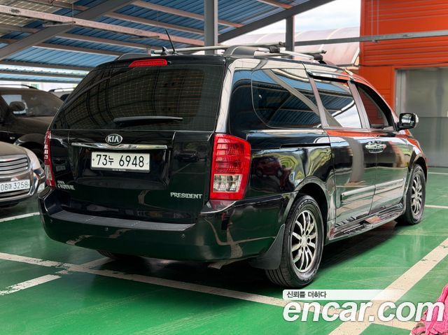 Kia Canival 2013 — photo 2