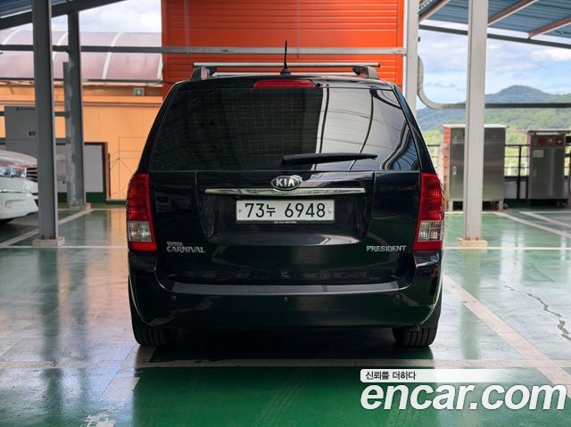 Kia Canival 2013 — photo 4