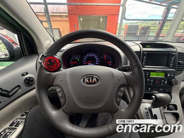 Kia Canival 2013 — photo 7