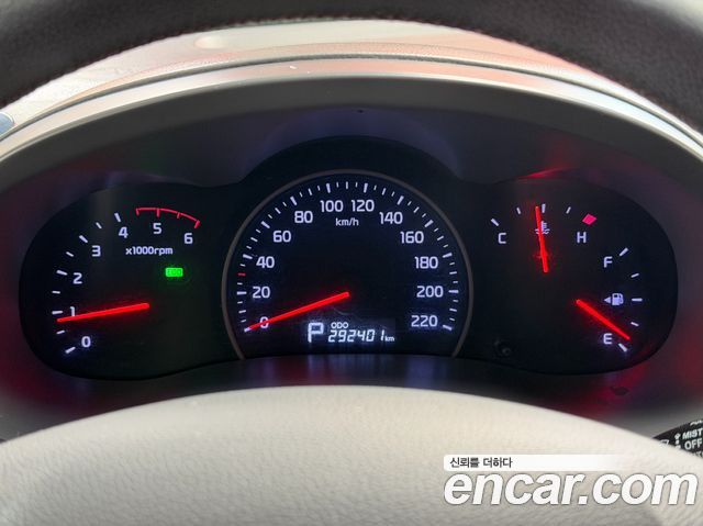 Kia Canival 2013 — photo 8