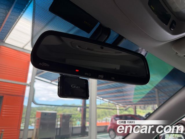 Kia Canival 2013 — photo 9