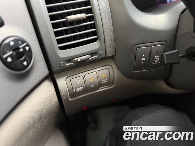 Kia Canival 2013 — photo 12
